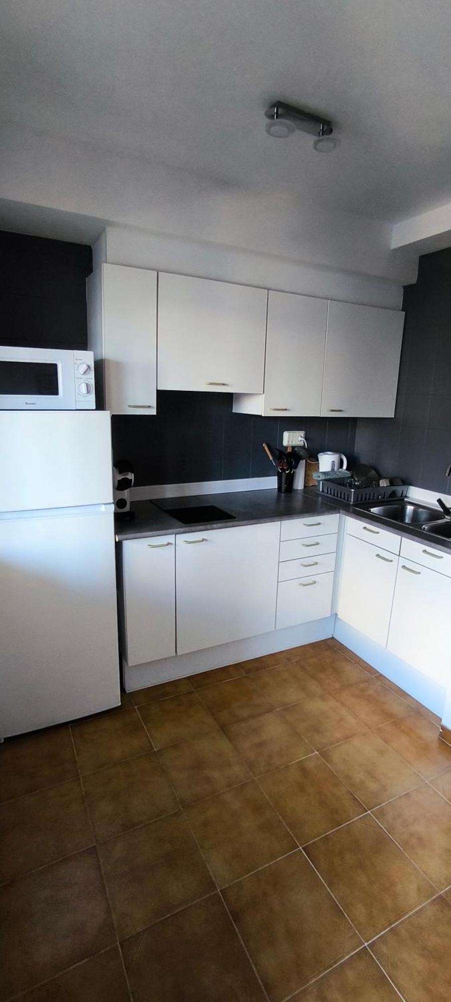 Spacieux Appartement Rose Front Mer Et Piscine Roses Eksteriør bilde